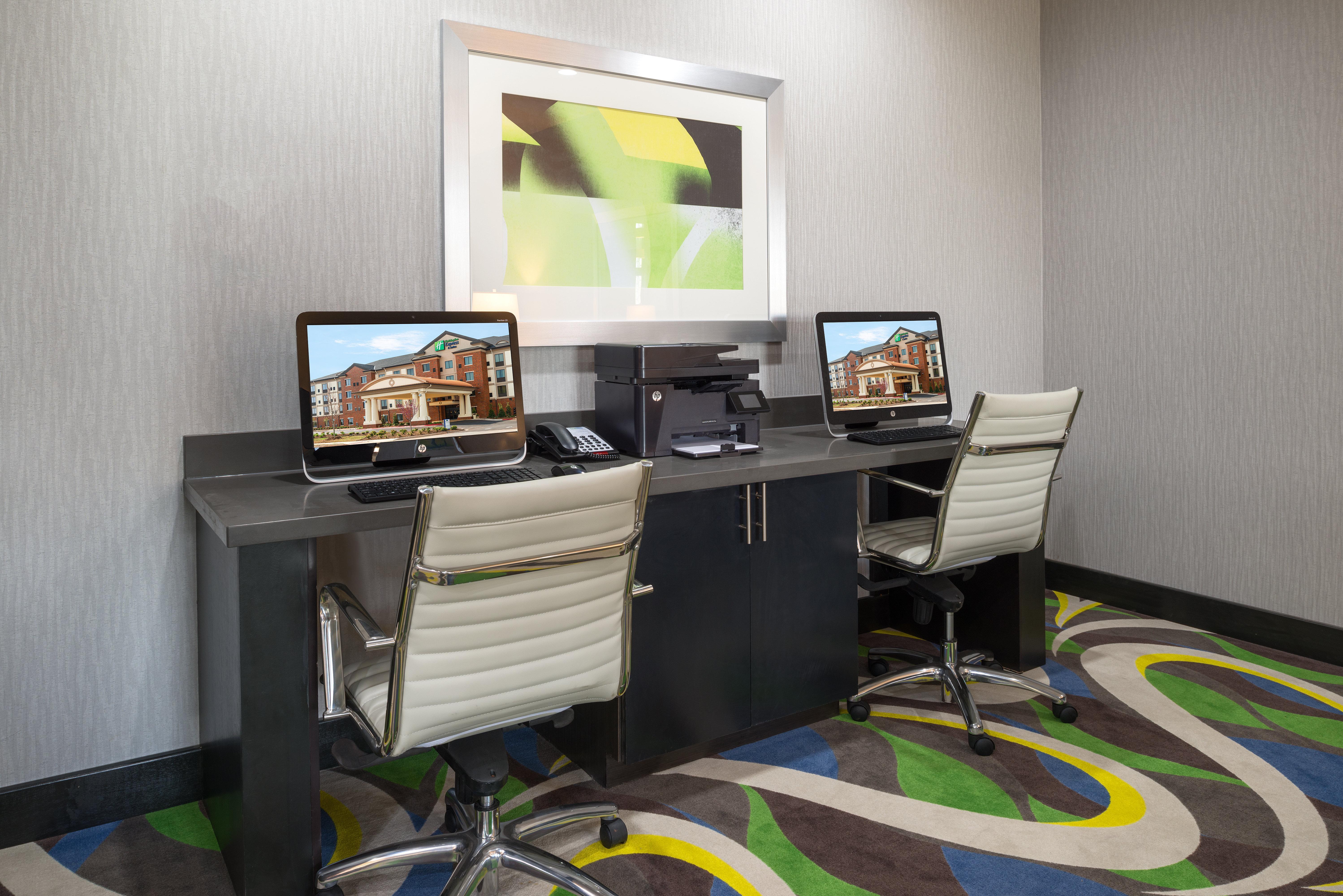 Holiday Inn Express And Suites Norman By Ihg Exterior photo
